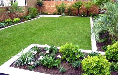 8 Simple Small Backyard Landscaping Ideas For Entertaining Homesfornh