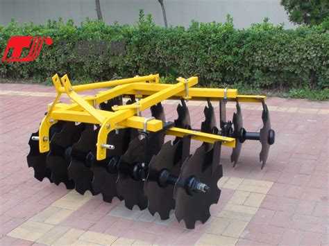 New Agricultural Machinery Tractor Implements Mini Harrow Plough Tractor Harrows Light Duty Disc