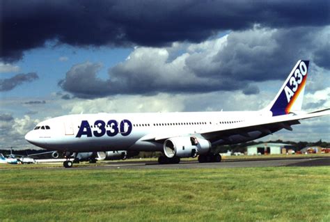 Airbus A330 242