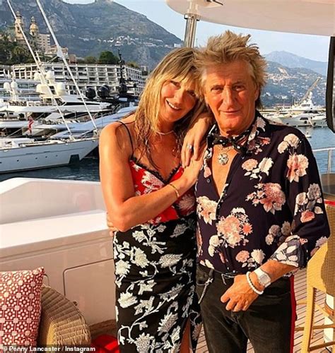 Rod Stewart Gushes That Wife Penny Lancaster Is Everything To Him Daily Mail Online