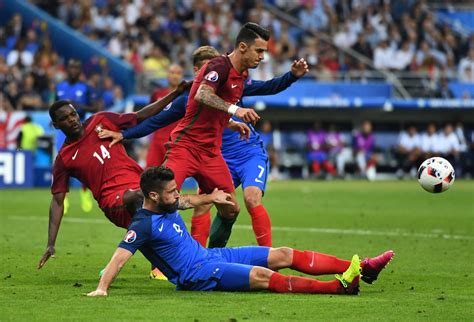 Ohne cristiano ronaldo rettet torwart rui patricio portugal gegen übermächtige franzosen in die verlängerung. EM Finale: Portugal gegen Frankreich - Spielbericht ...