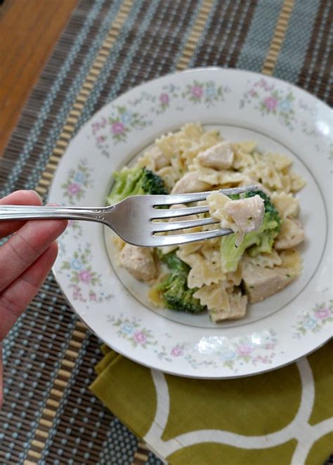 Quick And Easy Chicken Broccoli Alfredo Recipe