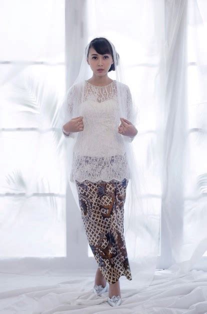 Check spelling or type a new query. Koleksi Kebaya Ini Bisa Jadi Pilihan Yang Paling Cocok Buat Acara Pernikahan | Jual Baju Brokat ...