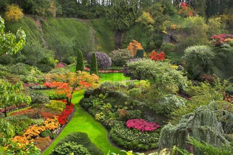 Denn je kleiner ein garten desto mehr fallen die details auf. Phänomenal schönen und malerischen Garten für Spaziergänge ...