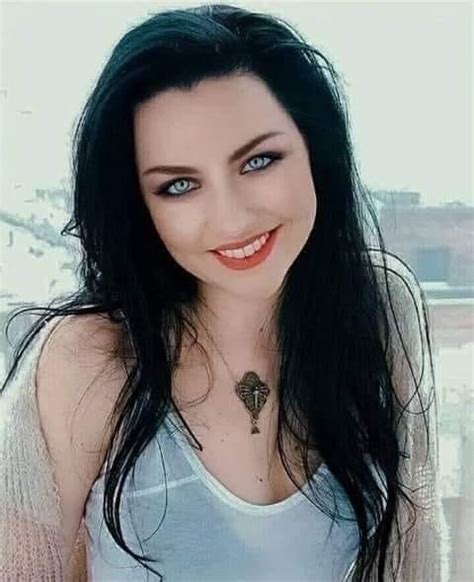 197 Likes 1 Comments Evanescence Evanescenceev On