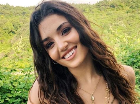 Hande Ercel Biography Wiki Husband Age Parents Ethnicity Height Hot Sex Picture