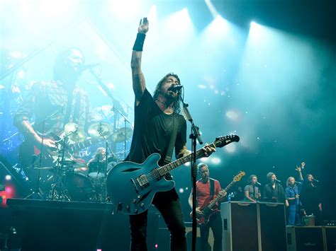 Foo Fighters Unveil Archival Series Release Surprise Live Ep