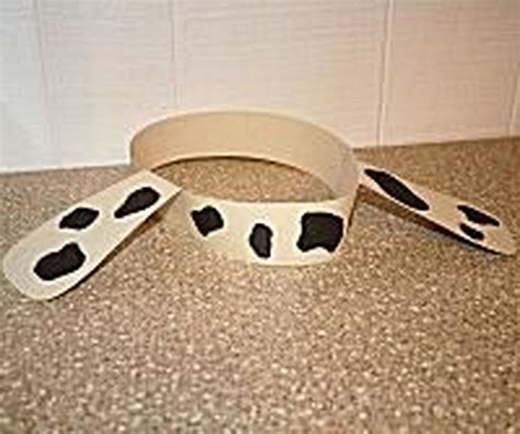 This Is How To Make A Dalmatian Costume Pets Preschool Theme Dog