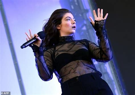 lorde cancels israel show after pressure daily times