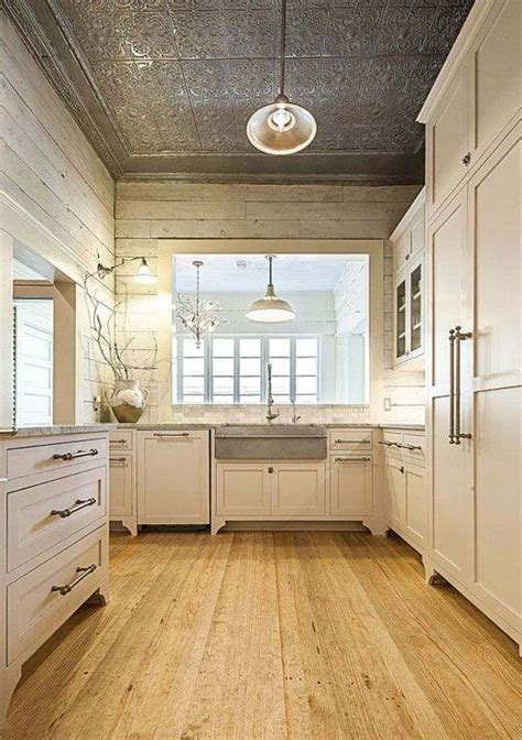 Shiplap cabinet doors in the kitchen are top class! Beautiful shiplap wall ideas - creative interior design ...