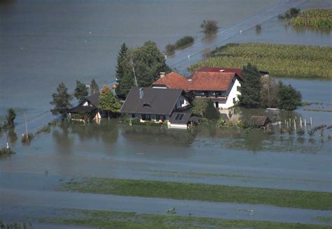 Poplave V Sloveniji Milijardna škoda Za Katero Smo Največ Krivi Sami