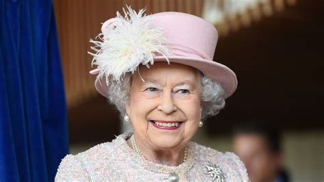 Mengenang Ratu Elizabeth Ii Rahasia Cantik Dan Awet Muda Lilibeth