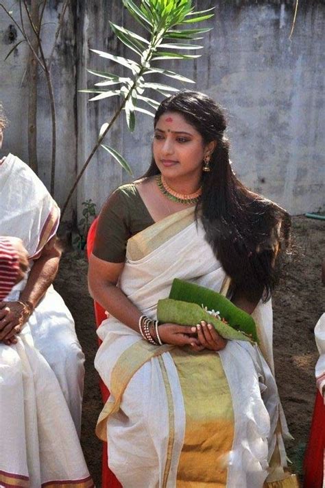 Mallu Serial Actress Praveena In Set Saree Photos Malayalam Actress Fans