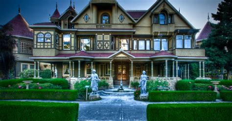 10 Most Haunted Houses In The Us