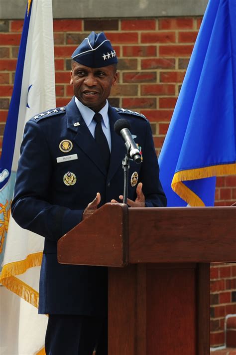 Amc Welcomes A New Commander Scott Air Force Base News
