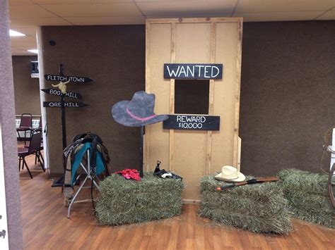 Old west backdrops, decorations & more. Pin by Robin Reffner on Western 16th birthday party ...