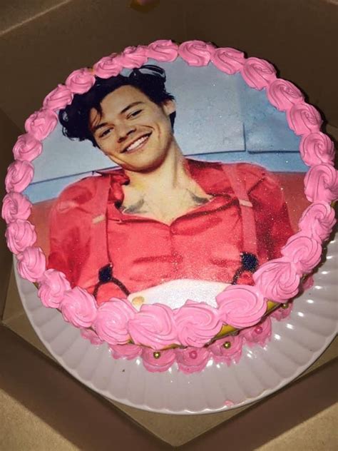 Welcome to harry styles's birthday celebration page. Pin by Stephanie Autry on Birthday Wishes! | Harry styles ...