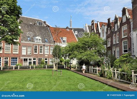 Begijnhof In Amsterdam Die Niederlande Redaktionelles Foto Bild Von