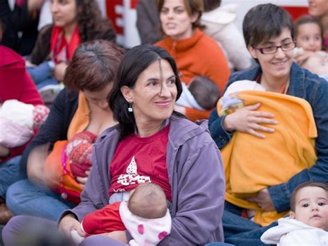Breastfeeding In The City Your Experiences Wnyc New York Public Radio Podcasts Live