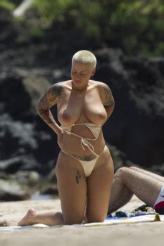 Amber Rose Topless On Beach In Maui The Drunken Stepforum