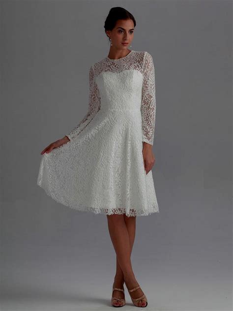 These chic knee length bridal gowns are perfect for your destination weddings, especially on the beach. Knee length wedding dresses with sleeves ...