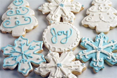 How to decorate sugar cookies! Decorated Holiday Sugar Cookies Recipe — Dishmaps