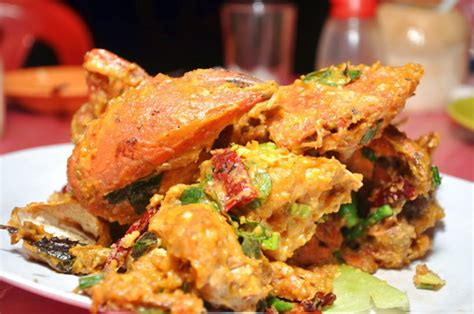 Ingredients for fried crabs w/salted eggs yolks: SALTED EGG YOLK CRAB - CHAIYA SALTED EGG