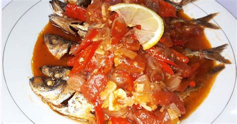 250 gr ikan tongkol pindang (yang sudah dijual potongan). Resep Ikan Bumbu Sarden oleh Huriyah's Kitchen - Cookpad