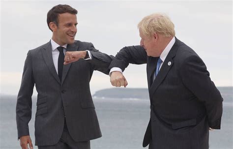 diplomatie emmanuel macron et boris johnson évoquent au téléphone leur camaraderie