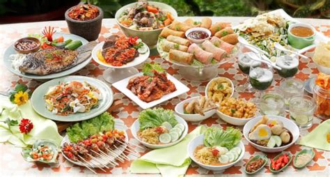 Berupa buah, sayuran serta vitamin. 1001 Makanan Enak di Indonesia yang Paling Laris | Rejeki ...