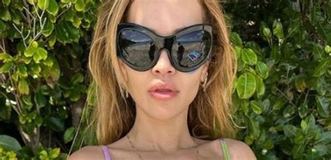 Rita Ora Labelled Perfect As She Flaunts Toned Abs In Tiny Bikini On