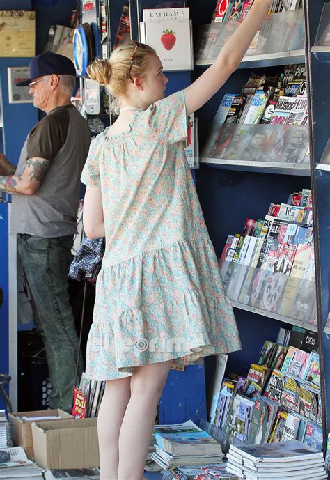 Elle Fanning Buys Some Magazines In Studio City July Elle Fanning