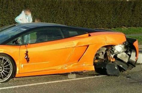 £250000 Lamborghini Crashes Metres From School Garagewire