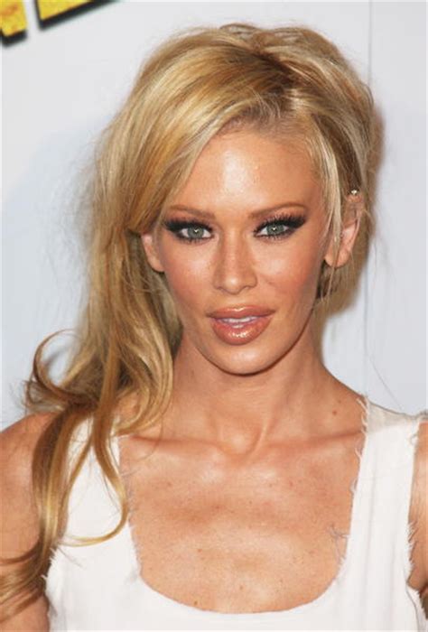 Retired Porn Star Jenna Jameson Strips Off In The Name Of Peta The Pic