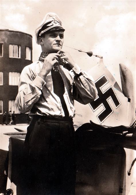 ritterkreuzträger bio of hauptmann hans joachim marseille 1919 1942