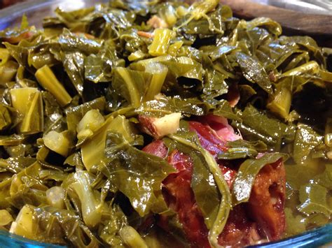 Here's a few quick and easy steps on how to prepare them. Southern collard greens! To a pressure cooker, add browned strips of hog jow… | Pressure cooking ...