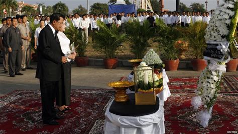 Bbc News In Pictures Cambodia Mourns Stampede Victims