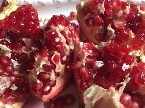 Consuming pomegranate seeds may also help improve your heart health, reduce pain and inflammation, and help improve digestion. Pomegranates - Edible Jewels