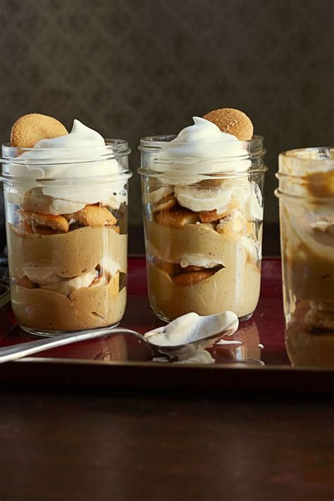 You can't celebrate the holidays without a dessert or five. 45+ Best Christmas Desserts - Easy Recipes for Holiday Dessert Ideas
