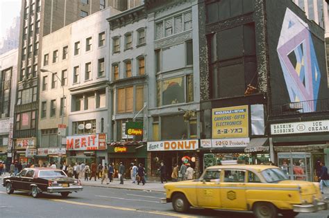 Wonderful Vintage Photographs Of New York Citys Street Scenes In 1979