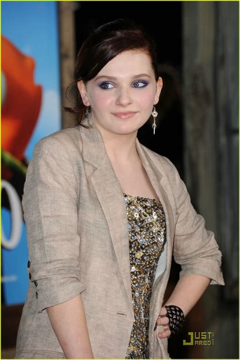 Fashion News Inspired Hollywood Hot Actress Abigail Breslin