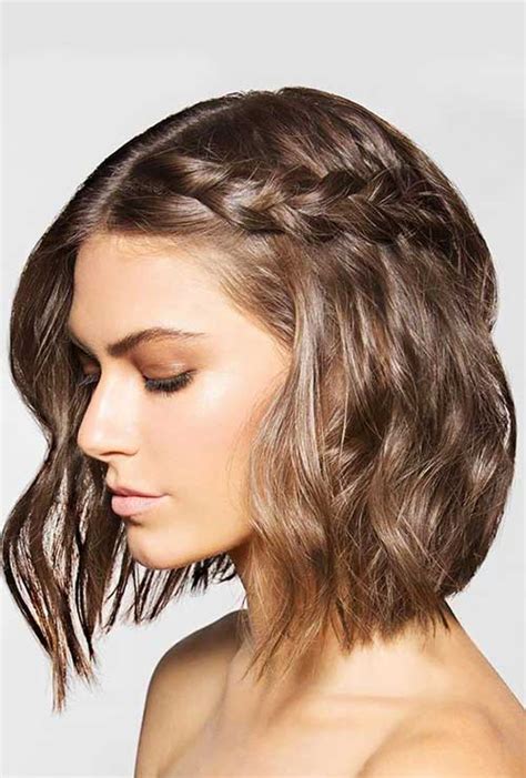 The splendid haircut is not only suitable for the young women, but also mature women. 20 Gorgeous Hairstyles for Girls with Short Hair | Short ...