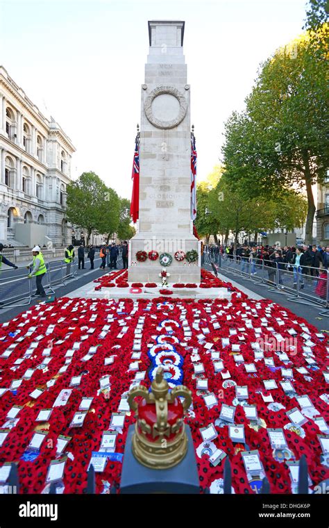London Uk 10th November 2013 Red Remembrance Day Poppies And Poppy Wreaths At The Cenotaph On