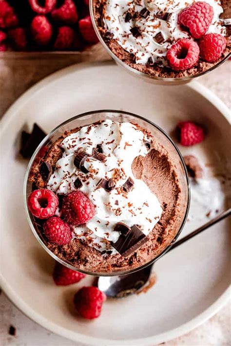 This recipe combines the sweet goodness of real strawberries with the creaminess of whipped cream. Creamy Keto Chocolate Mousse | Low Carb Chocolate Mousse ...