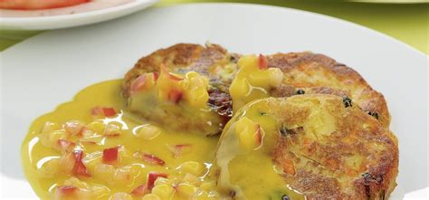 Möhren- Kartoffel -Plätzchen mit Currysauce