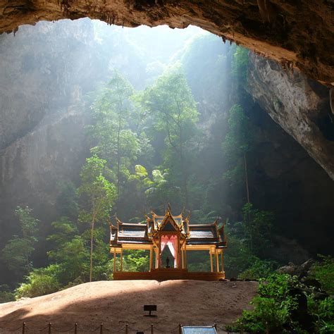 Buddhist Temples 5 Incredible Buddhist Cave Temples