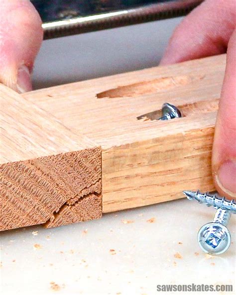 7 Ways To Prevent Pocket Screws From Splitting Wood Saws On Skates®