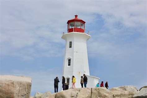 Discover Beyond Activity Peggys Cove Day Trip From