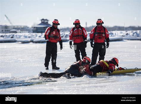 Coast Guard Ice Rescue Team Hi Res Stock Photography And Images Alamy