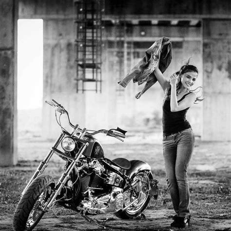 Pin By Віктор Зозуля On Harley Ladies Motorcycle Girl Cafe Racer